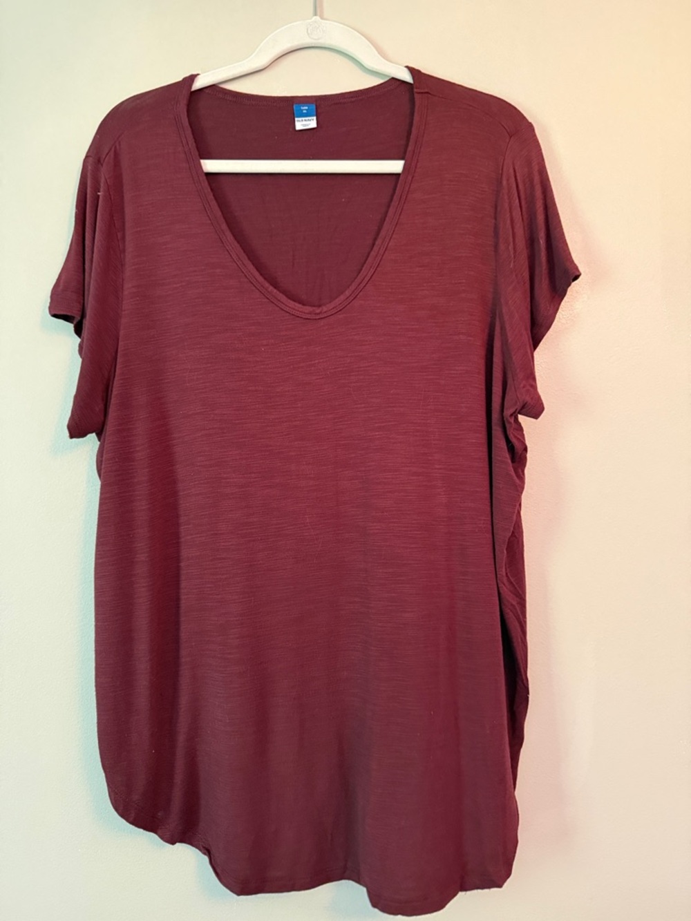 Old Navy Women's Short Sleeve V-Neck Top - Burgundy